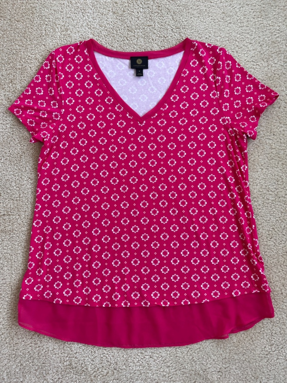 JM Collection Pink Floral Print Short Sleeve V-neck T-shirt Top Women's Medium